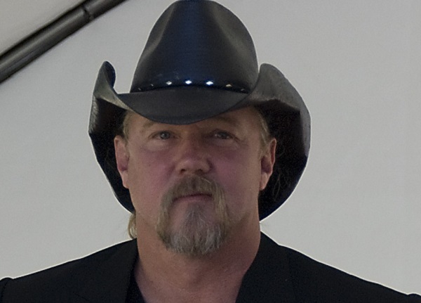 Trace Adkins 2011 cropped